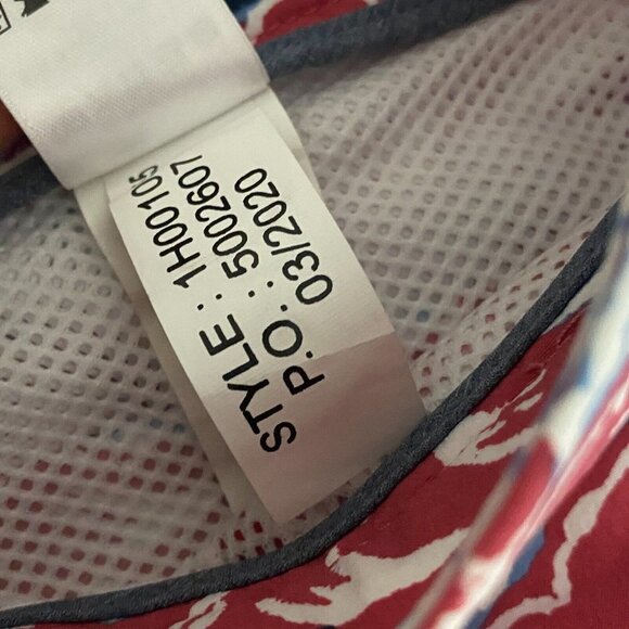 Vineyard Vines Performance Breaker Shorts Size 30 Red Mariner Fish Pattern - Picture 7 of 10